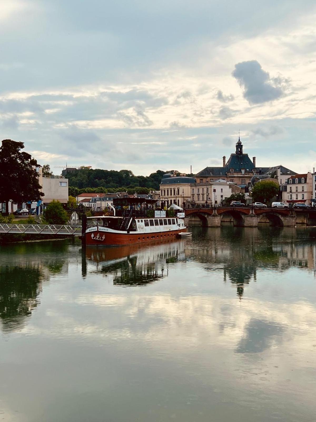 Disney-Bord De Marne-Parking Prive Meaux Exterior photo